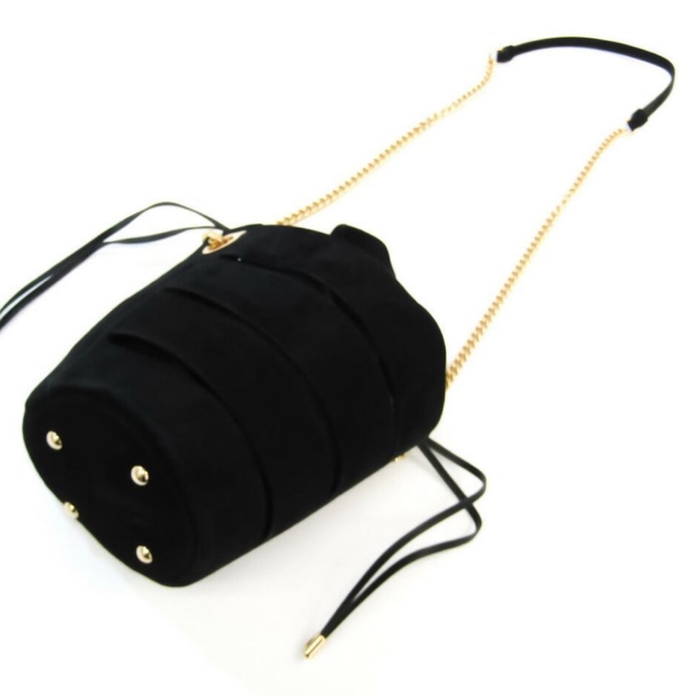 Salvatore Ferragamo: Includes dust bag, box and receipt. Used very few times. - Picture 2 of 6